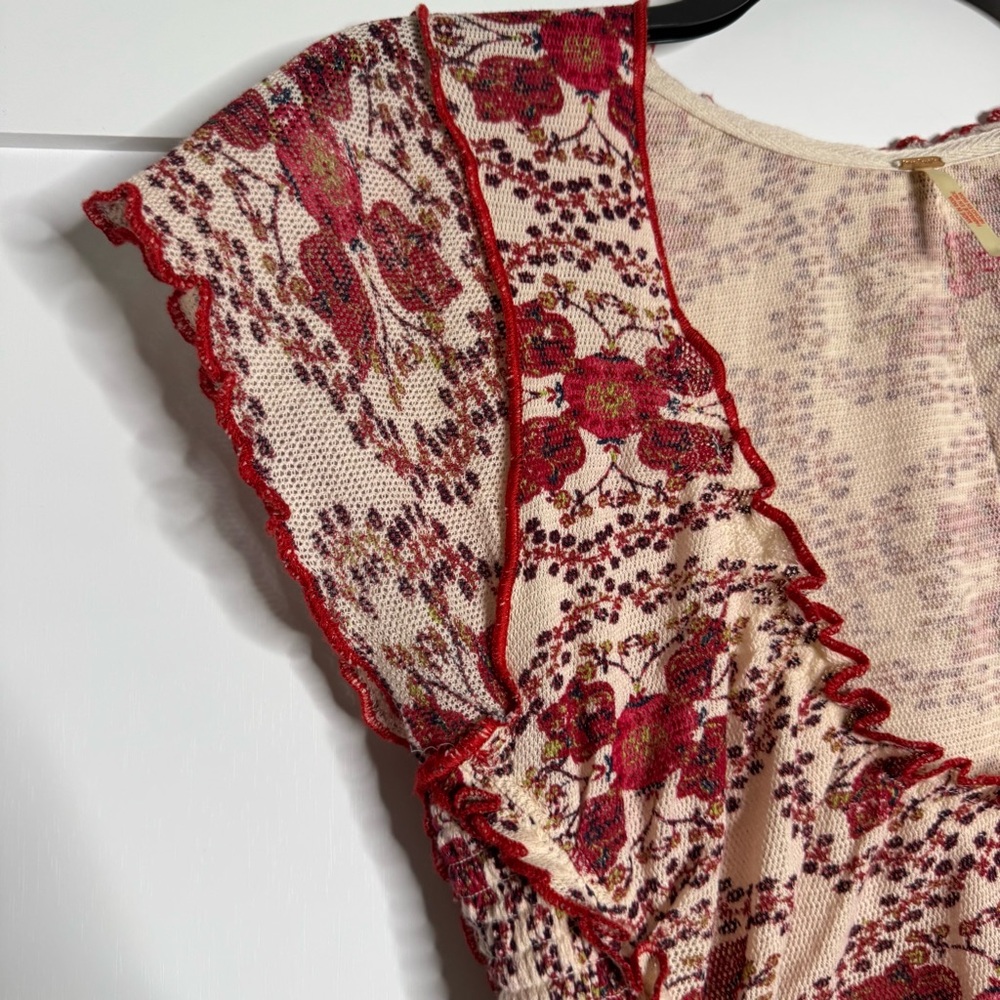 Free People red floral blouse - Picture 5 of 11